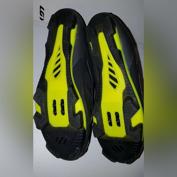 Garneau Multi Air Flex HRS-80 Cycling Shoes | Size 11 | Dark Gray | NIB - Picture 7 of 9